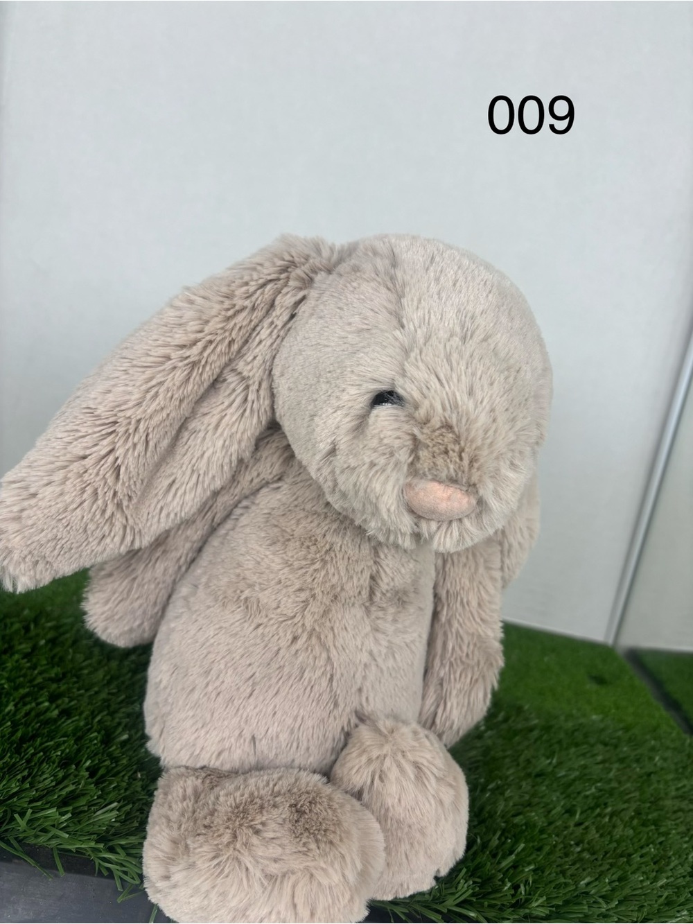 Jellycat Bashful Beige Bunny Plush Doll Medium London Medium 12"